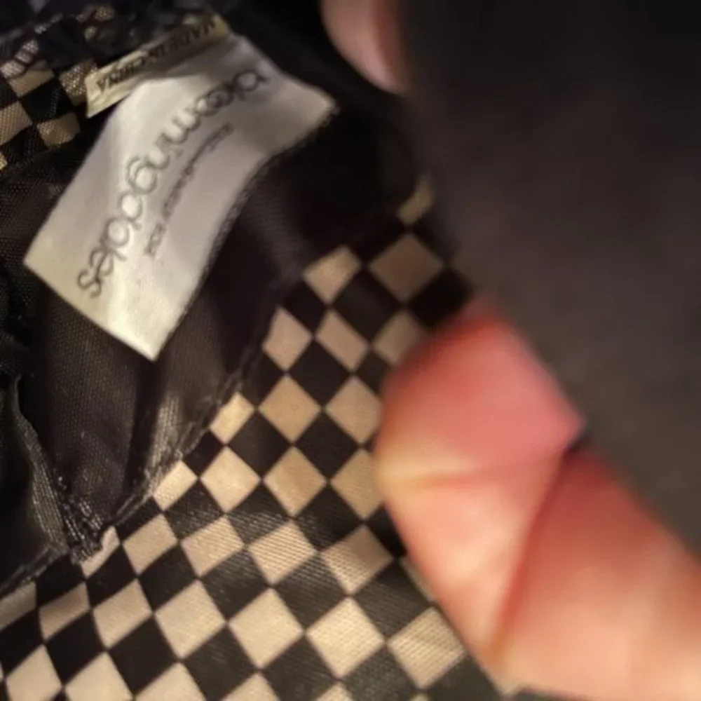 Bloomingdales Make-Up / Travel Bag (New) (Home dec-x)‎